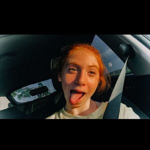 Meet your Posher, Madelyn